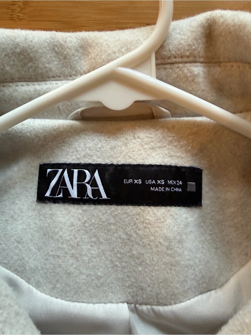 ZARA Soft Cream Full Zip Collared - Cropped Jacket - Size XS - Picture 6 of 10